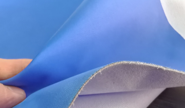 中性厚实手感面料触感示意